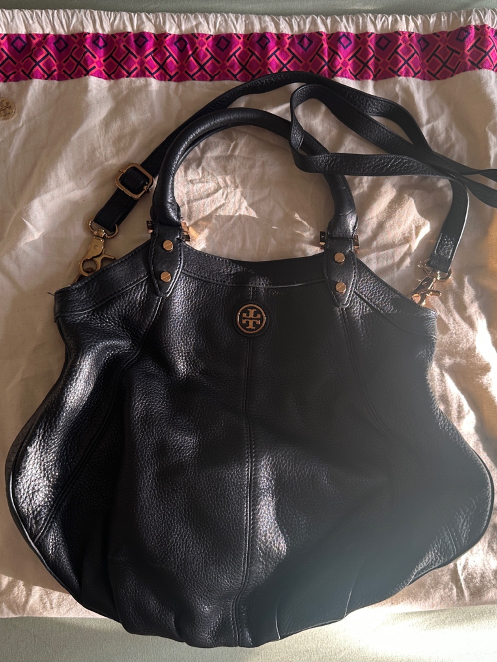 EUC Tory Burch Black Pebbled Leather Hobo with Gold Hardware
